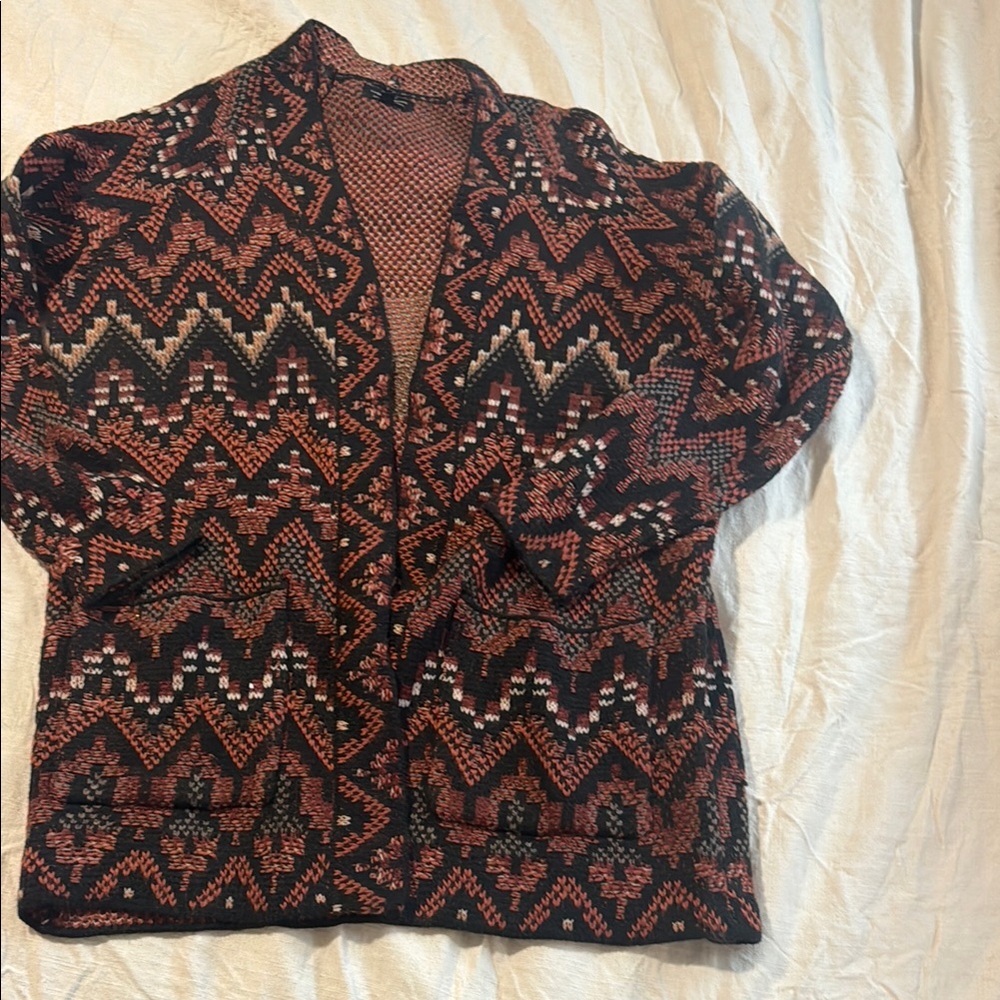Chic Geometric Knit Cardigan